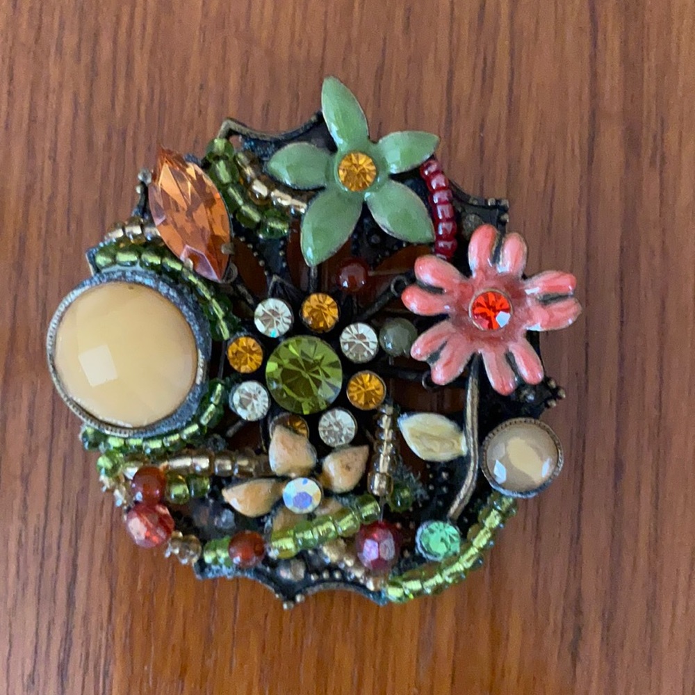 VINTAGE Brooch with Assorted Beads/Stones